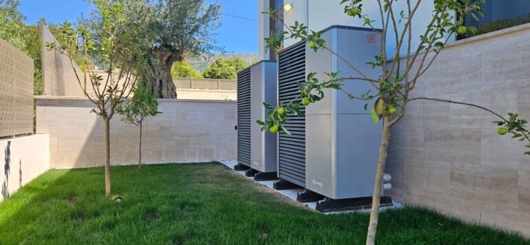 Ecoforest ecoAIR+ PRO 6-24-heat-pump-heating-cooling-DHW-Kaštela